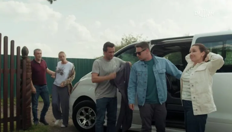 Момент из 15 серии 1 сезона